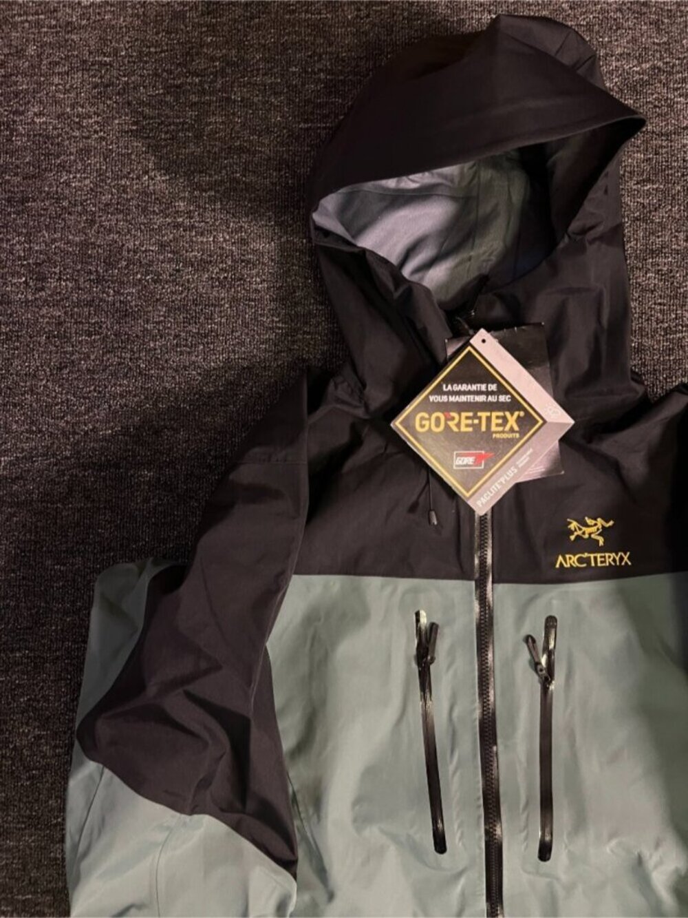 Arc'teryx Gamma MX series jacket in black and gold/green, size XL - Picture 4 of 8